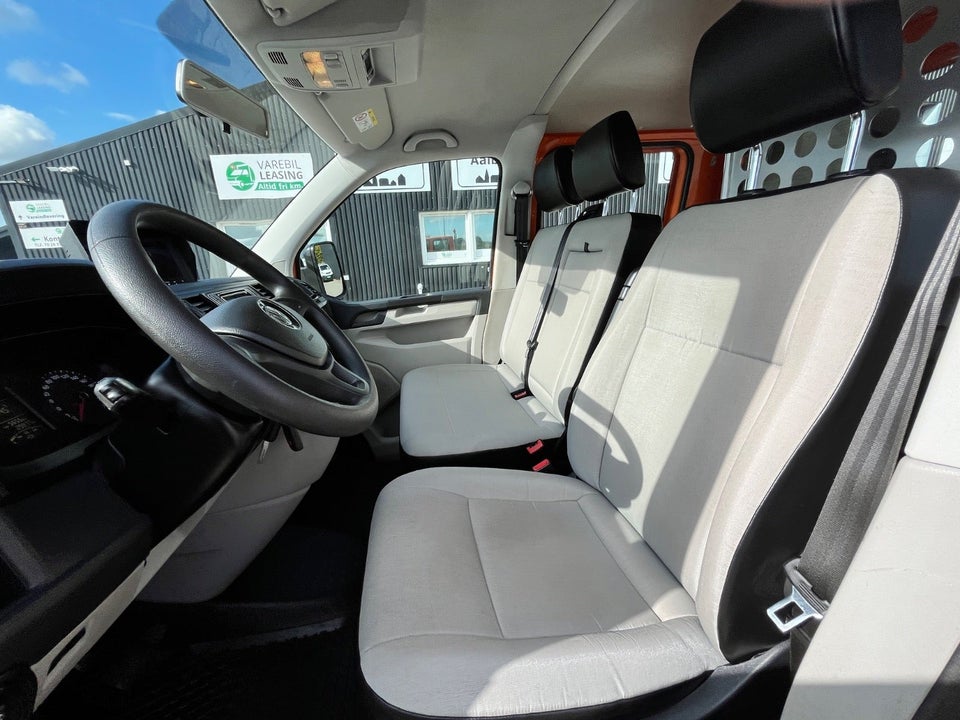 VW Transporter 2,0 TSi 150 Ladvogn lang 2d