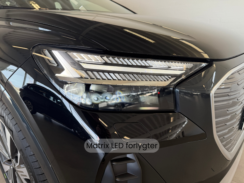 Audi Q4 e-tron 40 Advanced 5d