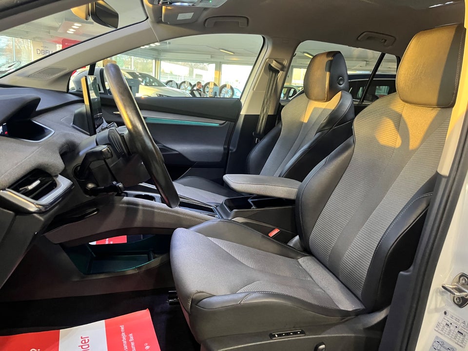 Skoda Enyaq 60 iV Loft 5d