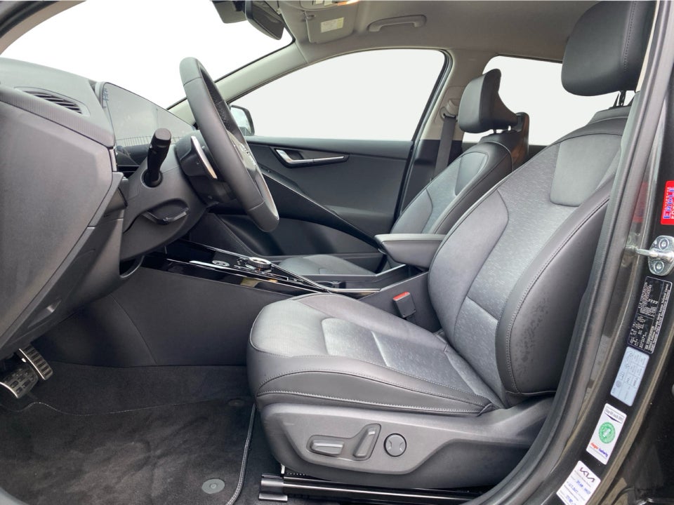Kia Niro 64 EV Upgrade 5d