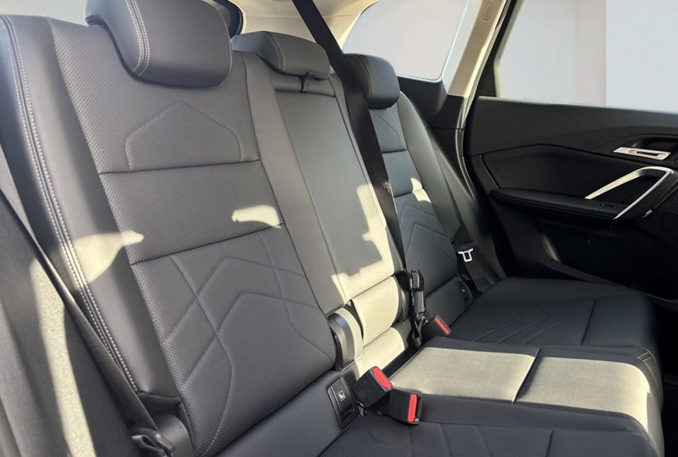 BMW iX1 eDrive20 X-Line 5d