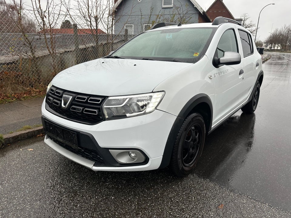 Dacia Sandero 0,9 TCe 90 Ambiance Easy-R 5d