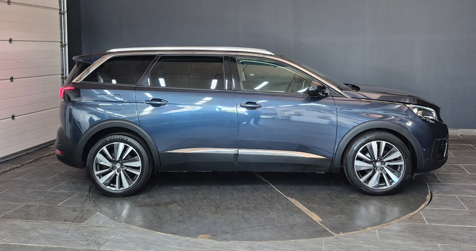Peugeot 5008 1,2 PureTech 130 Allure 7prs 5d