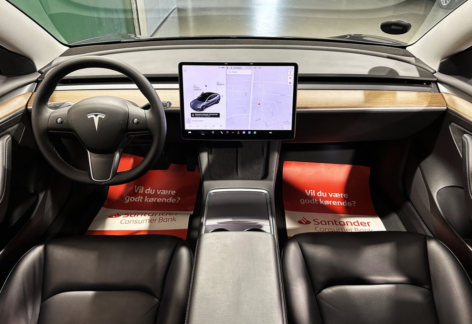 Tesla Model 3 Long Range AWD 4d