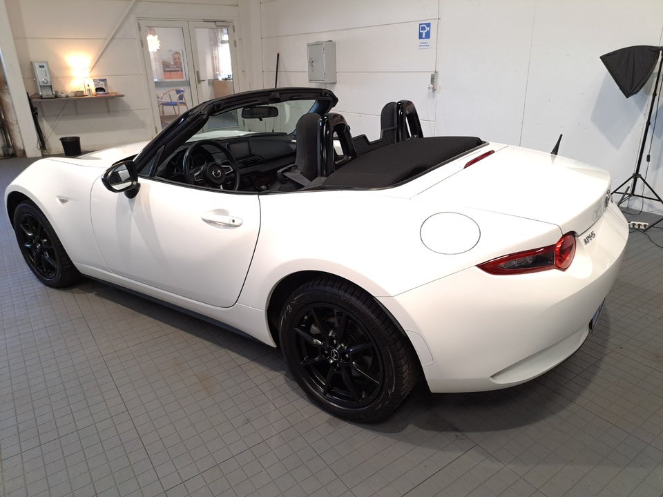 Mazda MX-5 1,5 SkyActiv-G 132 Roadster 2d