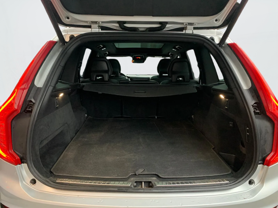 Volvo XC90 2,0 D5 235 R-Design aut. AWD 5d