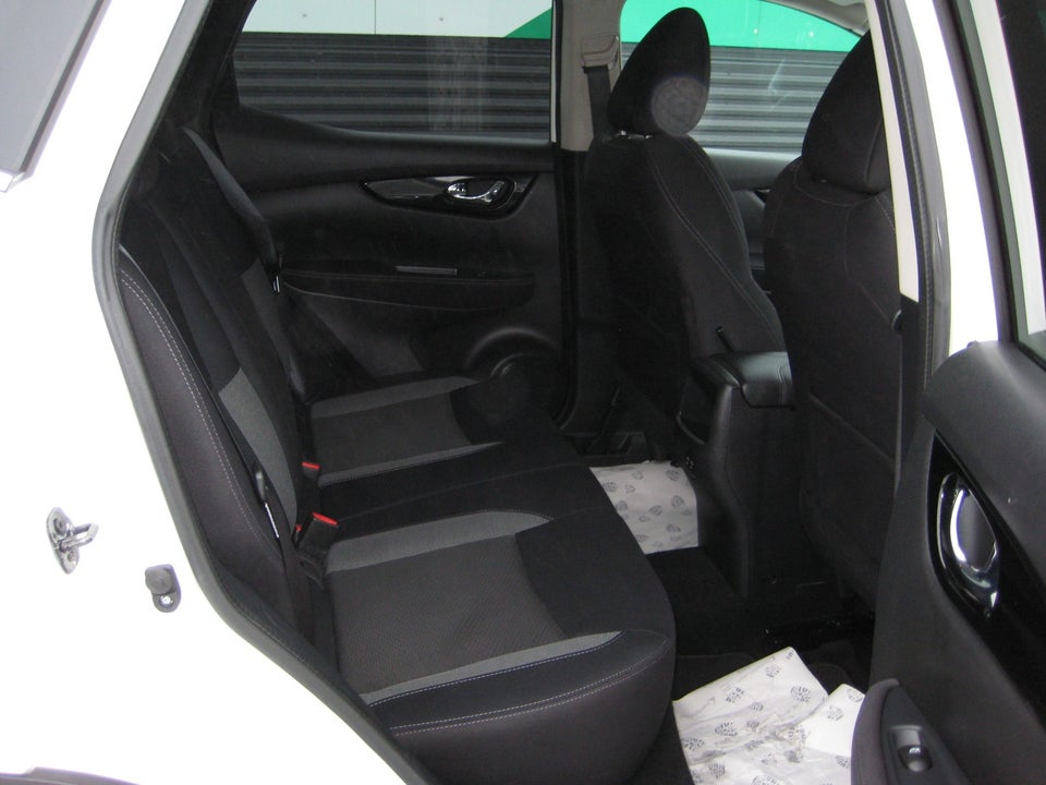 Nissan Qashqai 1,5 dCi 115 N-Connecta 5d