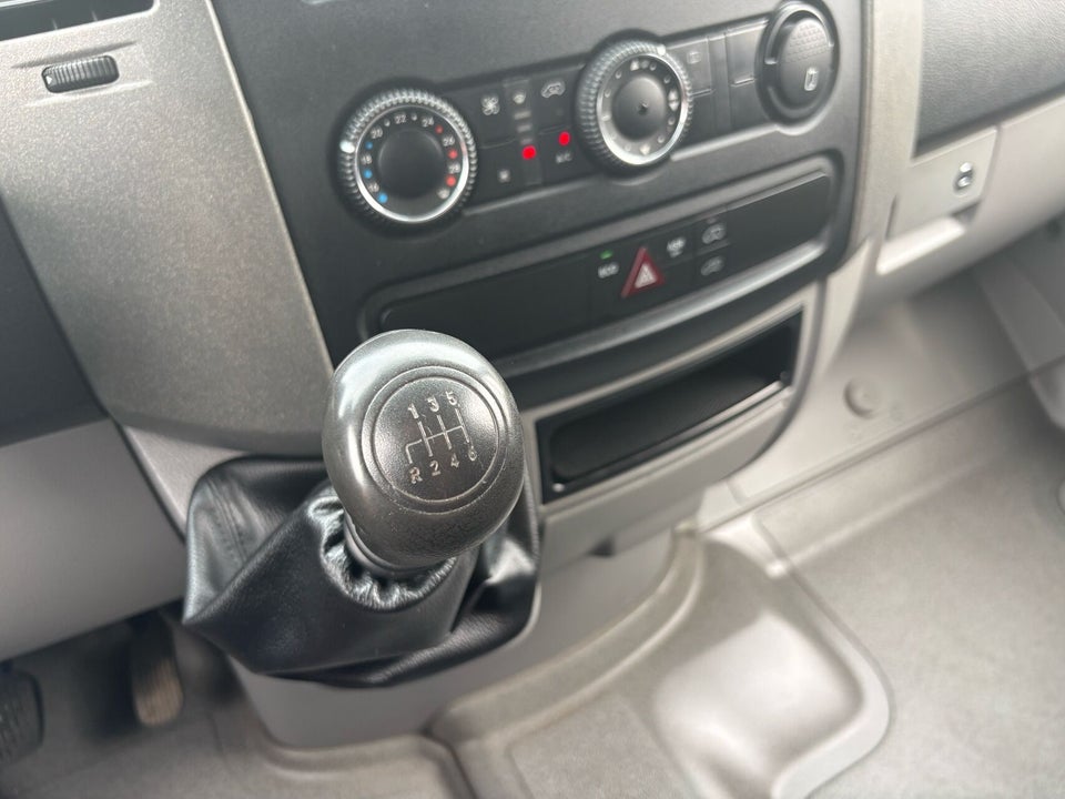 Mercedes Sprinter 316 2,2 CDi R2 Kassevogn 5d