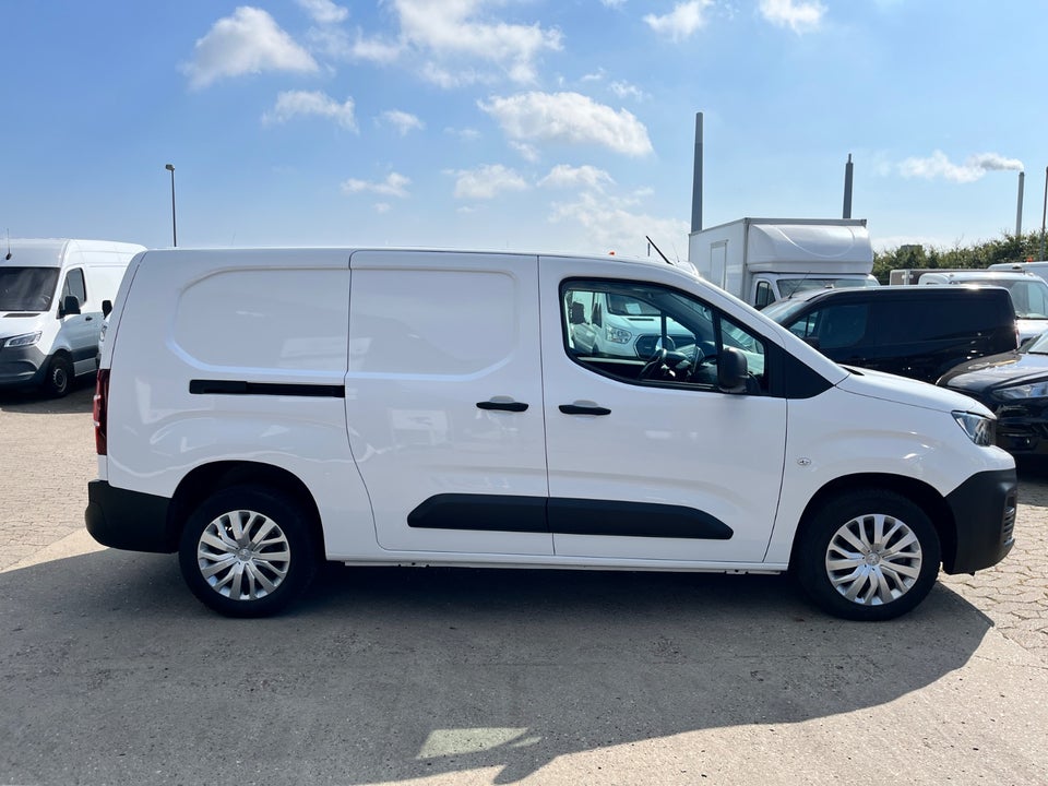 Peugeot Partner 1,5 BlueHDi 130 L2V2 Plus EAT8 Van
