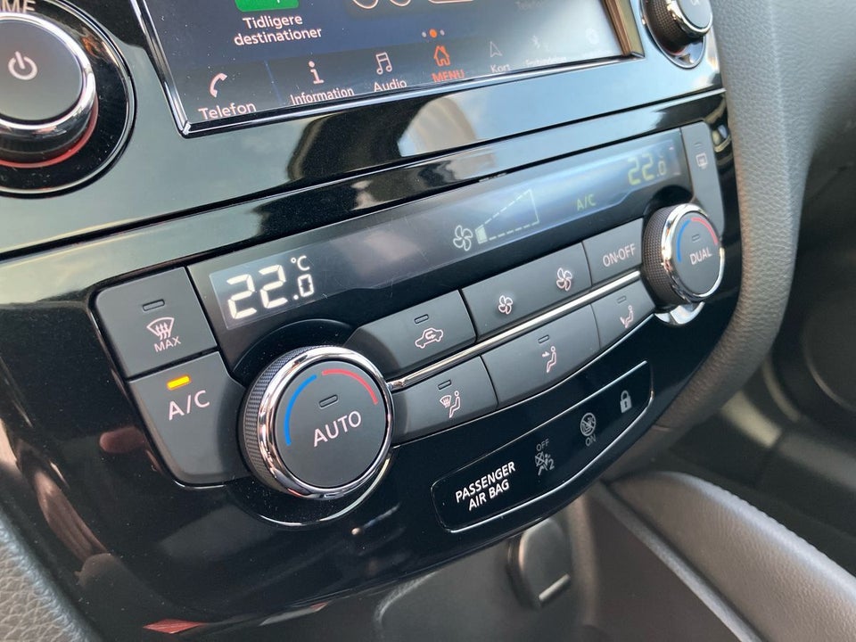 Nissan Qashqai 1,3 Dig-T 160 N-Connecta 5d