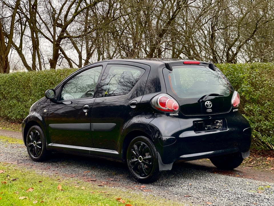 Toyota Aygo 1,0 Black 5d