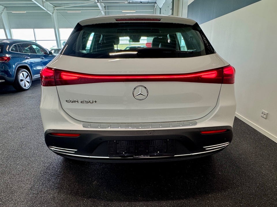 Mercedes EQA250+ Progressive Advance 5d