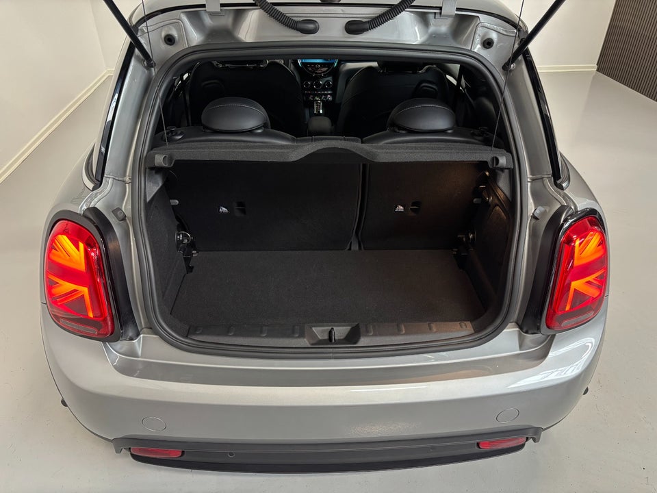 MINI Cooper SE Classic Trim 3d