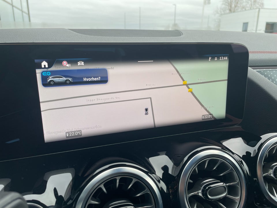 Mercedes EQA350 AMG Line 4Matic 5d