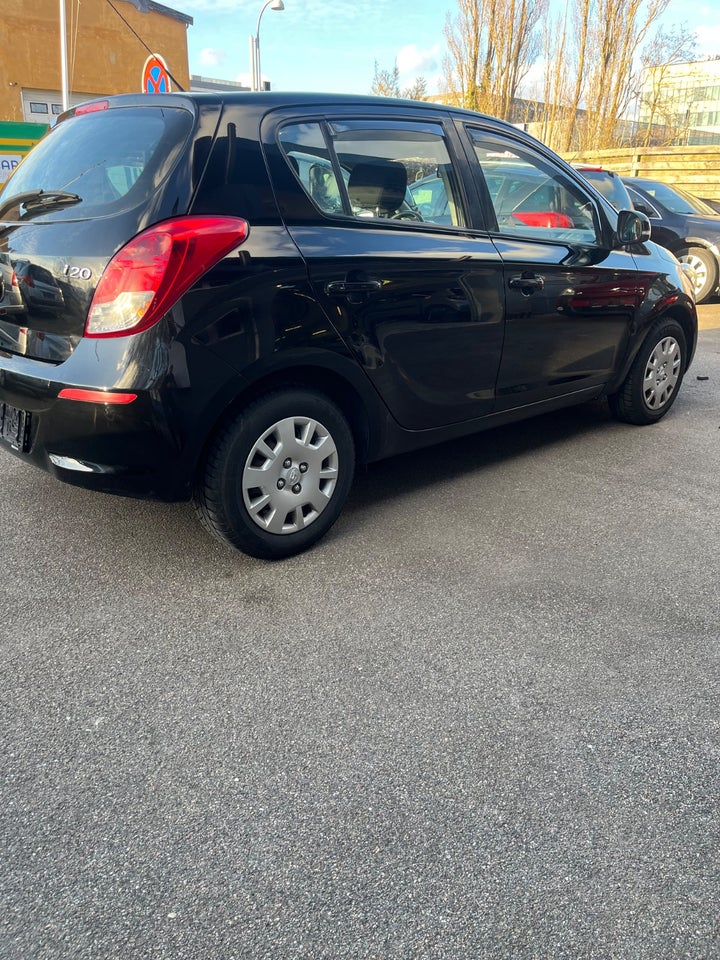 Hyundai i20 1,25 Comfort 5d