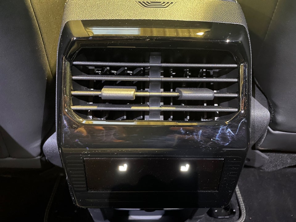 Peugeot e-3008 77 GT Pack 5d