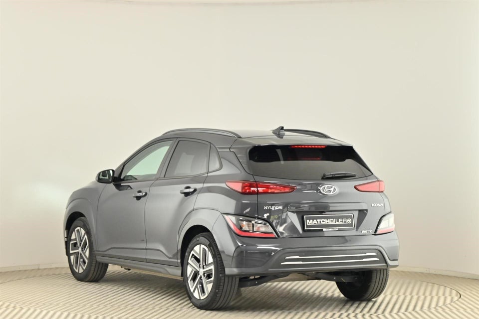 Hyundai Kona 64 EV Essential 5d