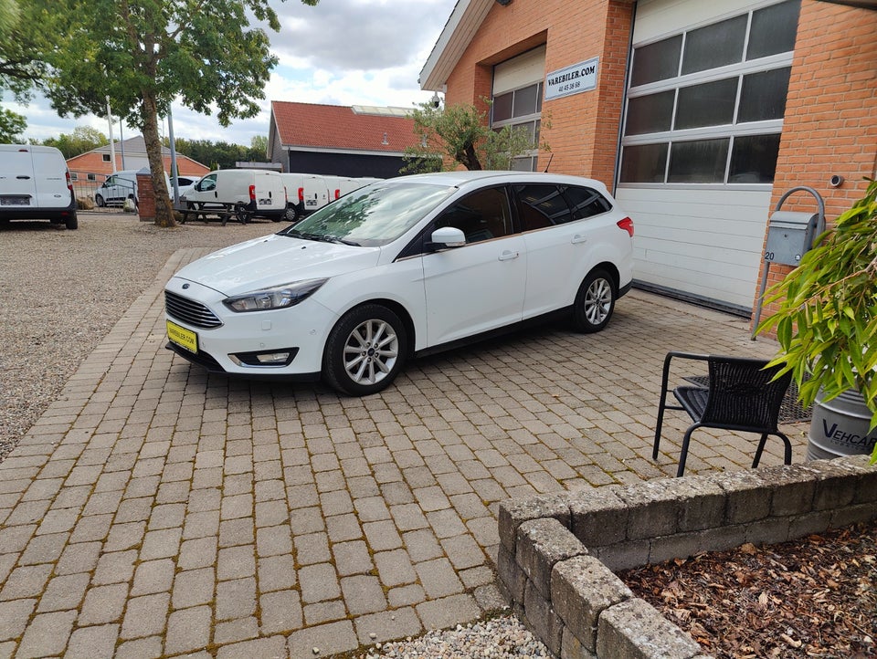 Ford Focus 1,5 TDCi 120 Titanium stc. Van 5d
