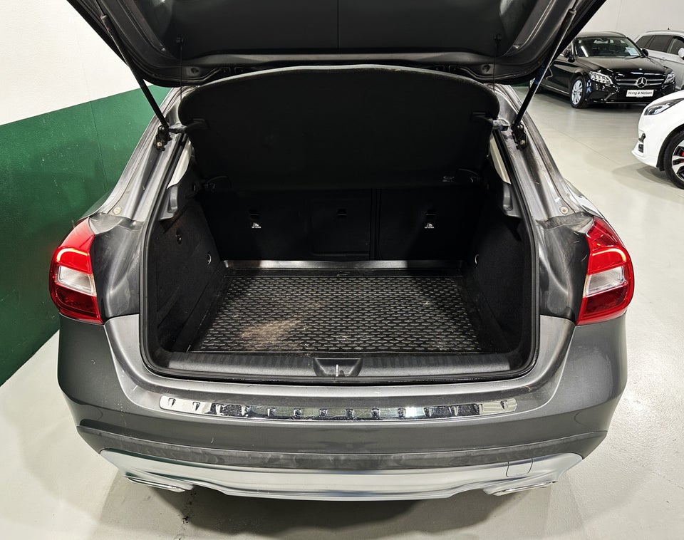 Mercedes GLA250 2,0 aut. 5d