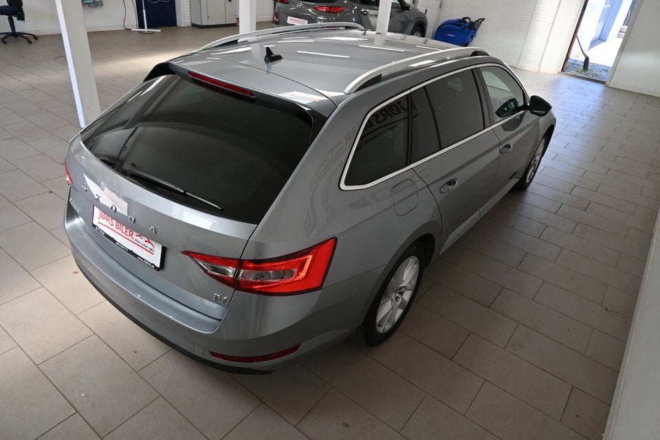 Skoda Superb 1,4 TSi iV Plus Combi DSG 5d