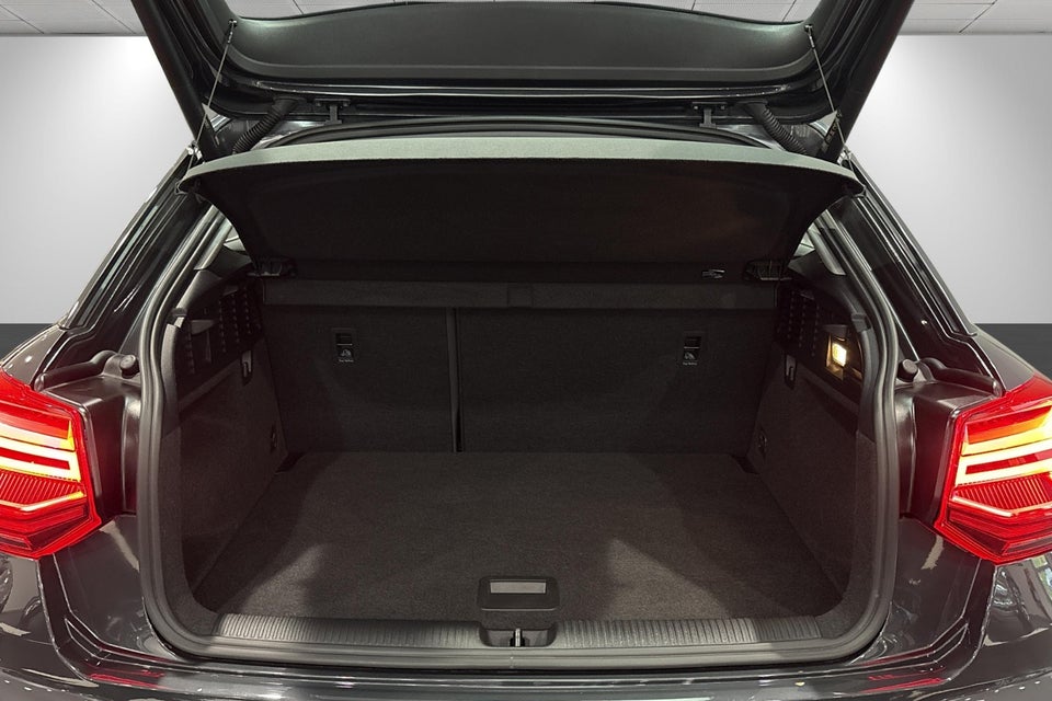 Audi Q2 35 TFSi Prestige S-tr. 5d