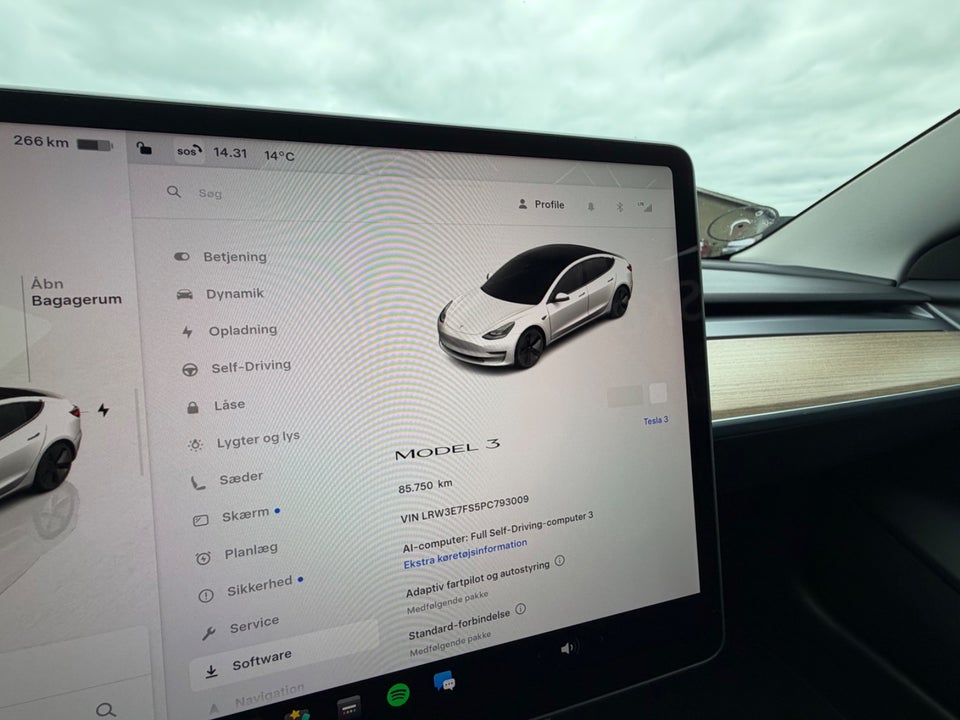 Tesla Model 3 RWD 4d