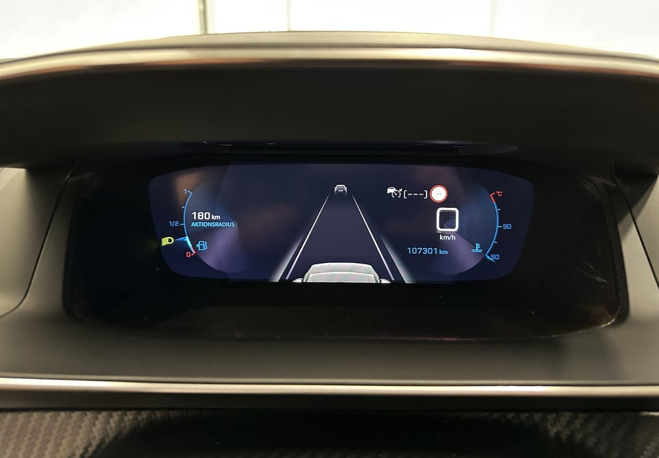 Peugeot 2008 1,5 BlueHDi 100 Allure 5d