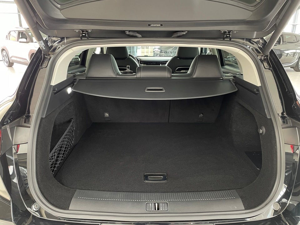 MG Marvel R Luxury 5d