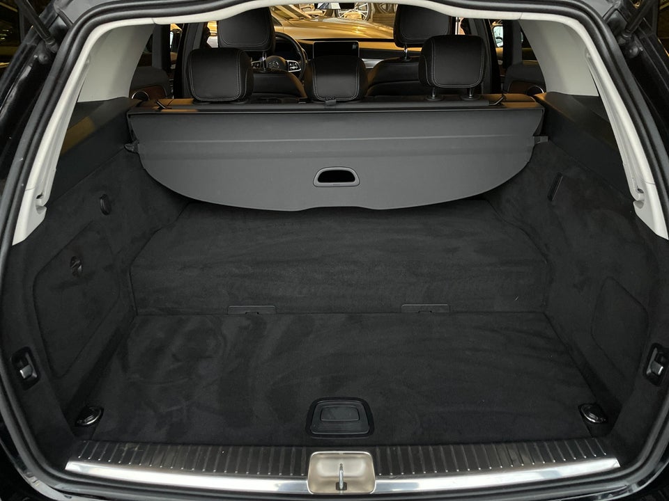 Mercedes C300 de 2,0 Avantgarde stc. aut. 5d