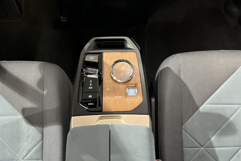 BMW iX xDrive40 5d