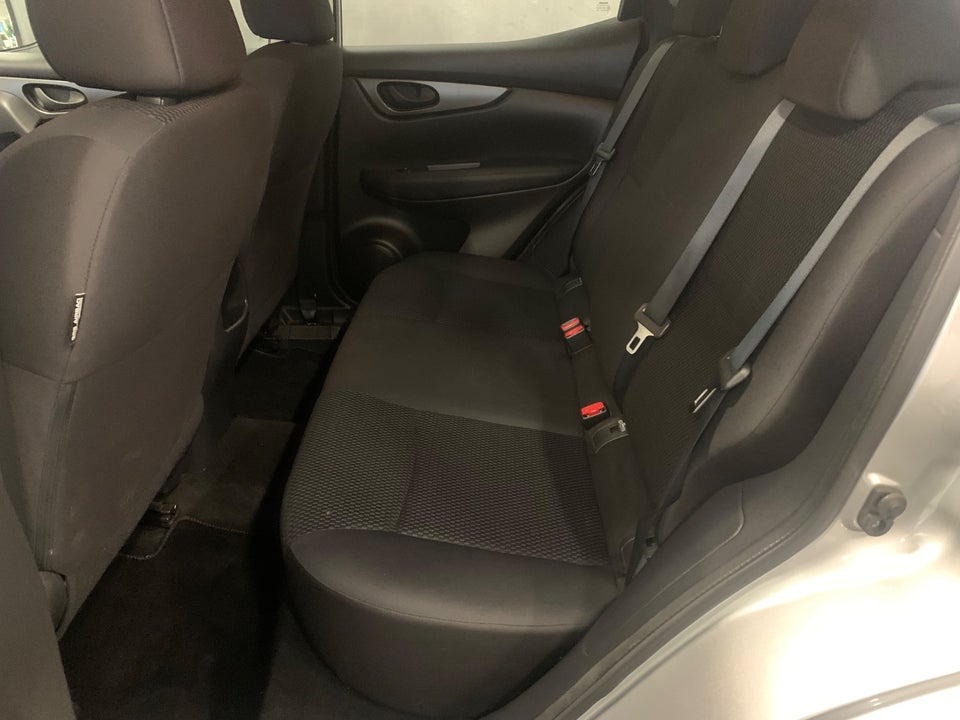 Nissan Qashqai 1,3 Dig-T 140 Visia 5d