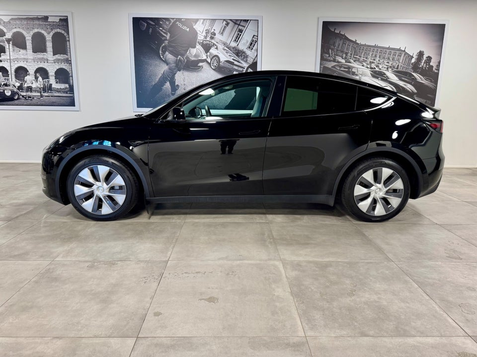 Tesla Model Y Long Range AWD 5d