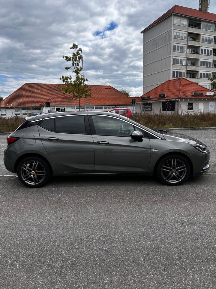 Opel Astra 1,6 CDTi 136 Innovation 5d