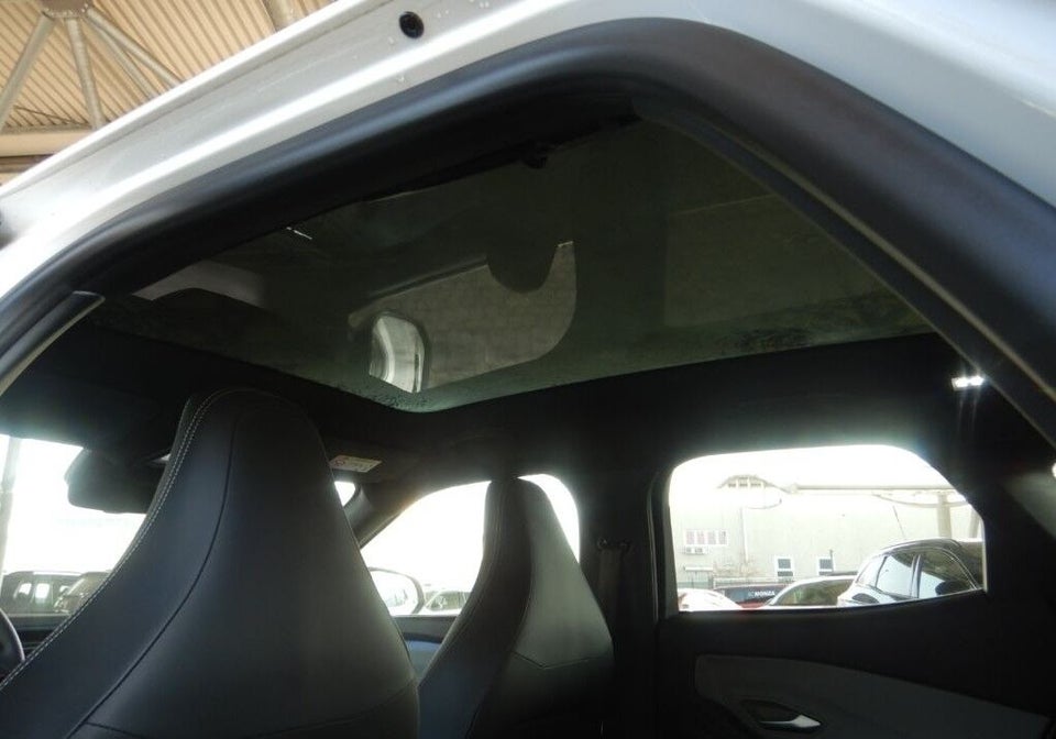 Ford Explorer 77 Premium Extended Range 5d