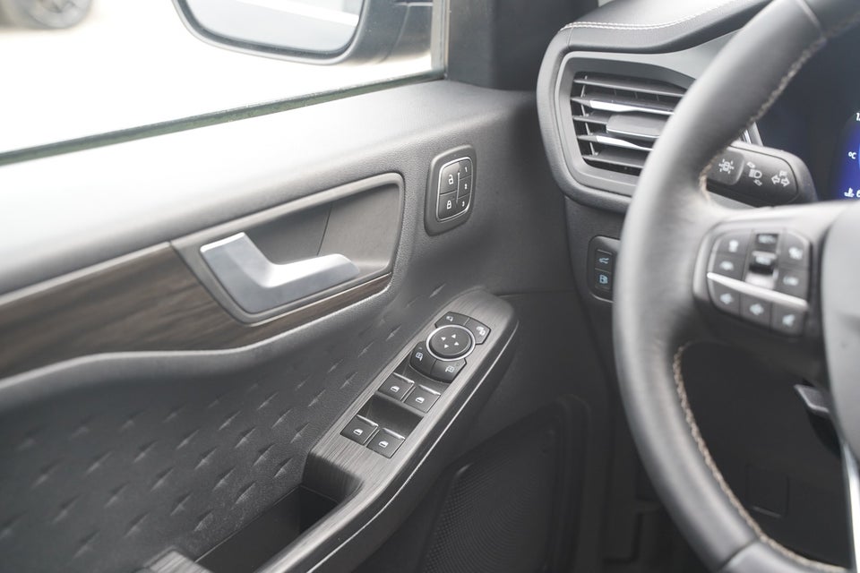 Ford Kuga 2,5 HEV Vignale CVT 5d