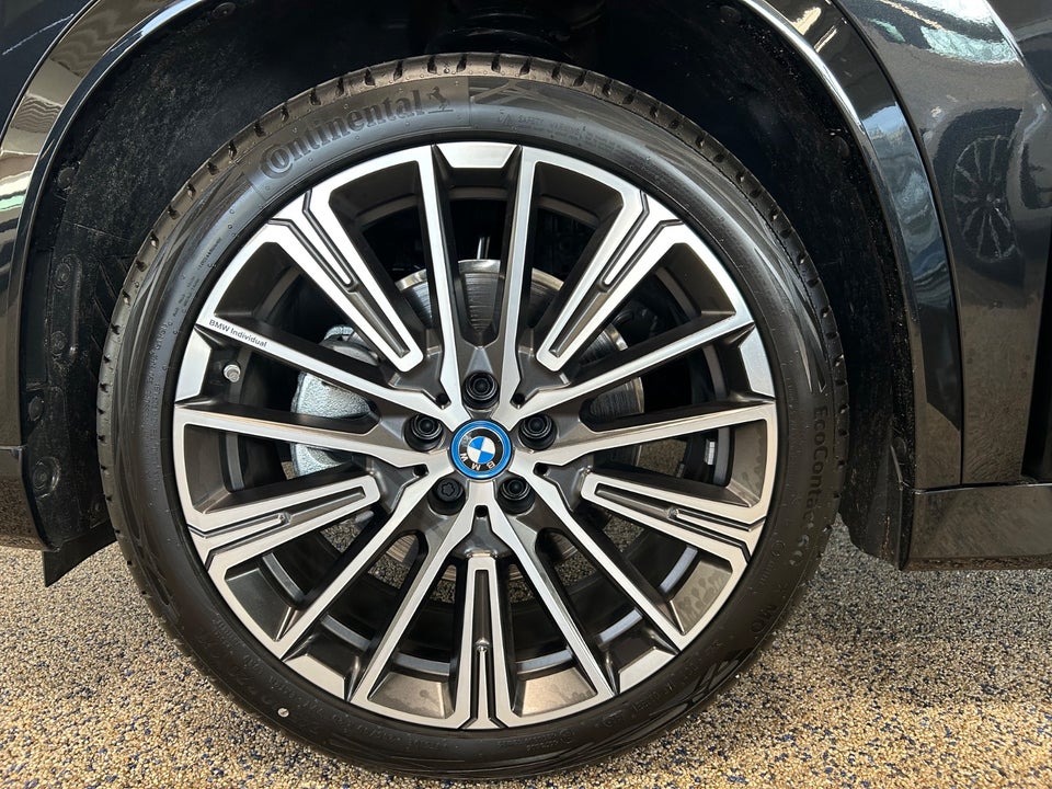 BMW iX1 xDrive30 Fully Charged M-Sport 5d