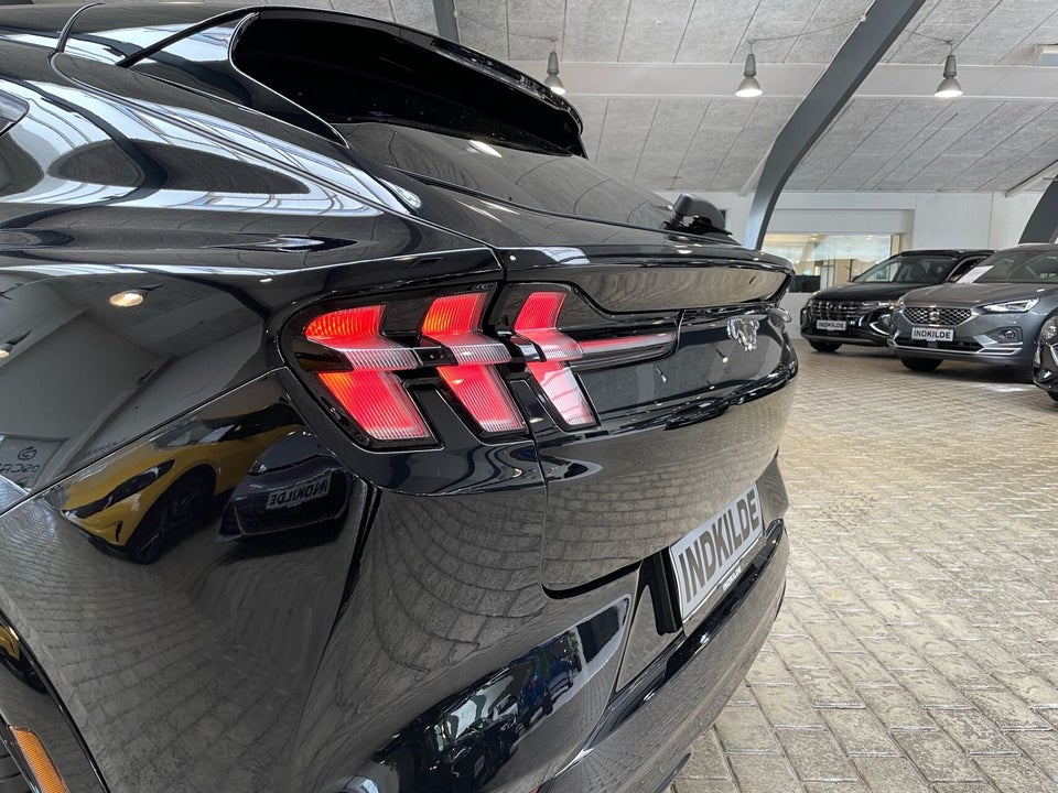Ford Mustang Mach-E 88 Premium Extended Range 5d
