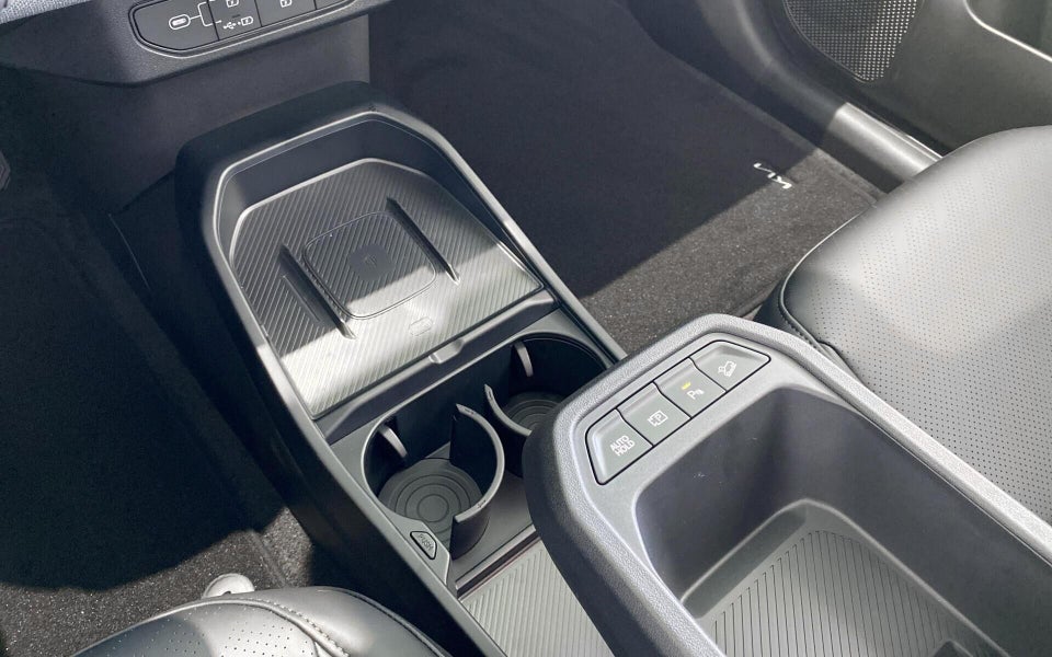 Kia EV4 81 Long Range Earth 5d