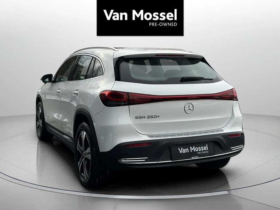 Mercedes EQA250+ Progressive 5d