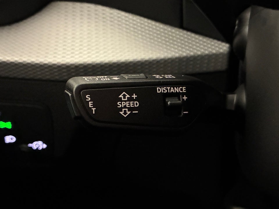 Audi Q2 35 TFSi Prestige S-tr. 5d