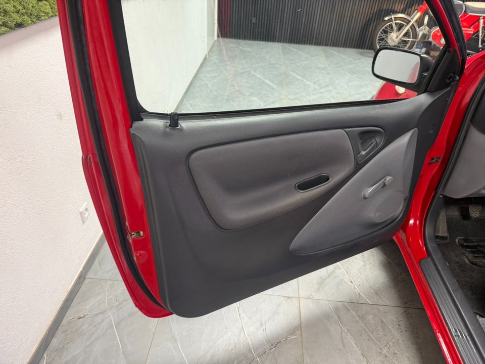 Toyota Yaris 1,0 Luna 3d