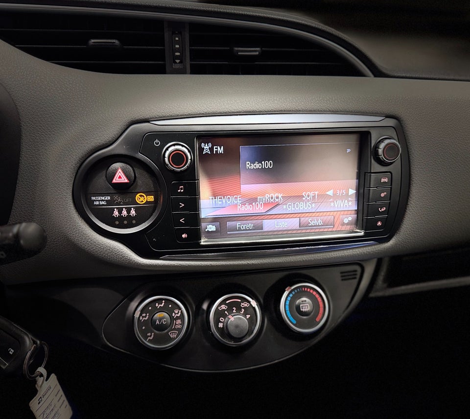 Toyota Yaris 1,0 VVT-i T2 5d