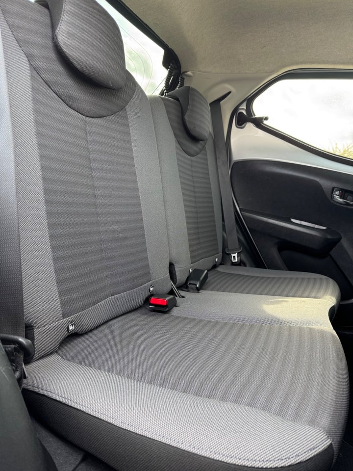 Toyota Aygo 1,0 VVT-i x-cite 5d