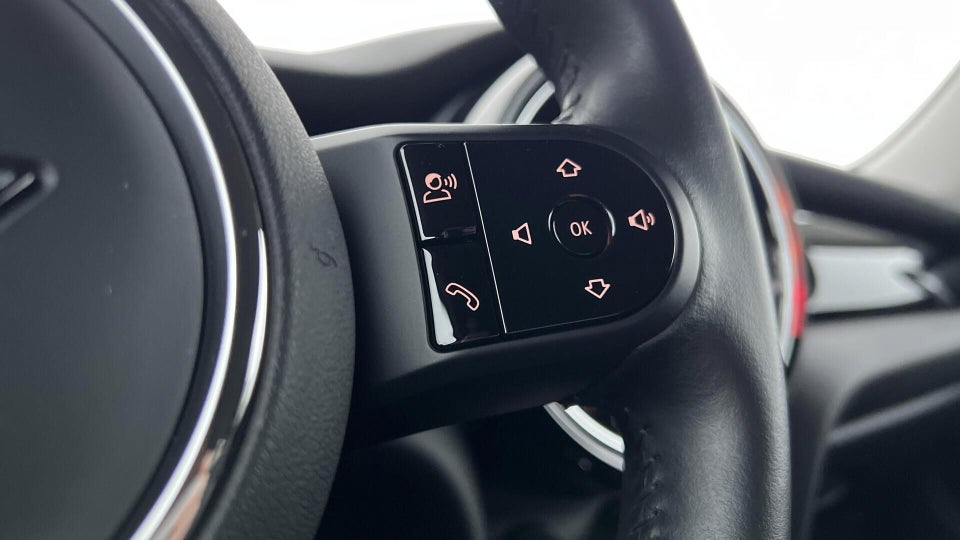 MINI Cooper SE Essential 3d