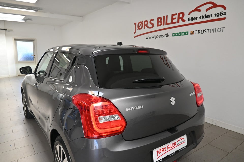 Suzuki Swift 1,2 Dualjet Exclusive CVT 5d