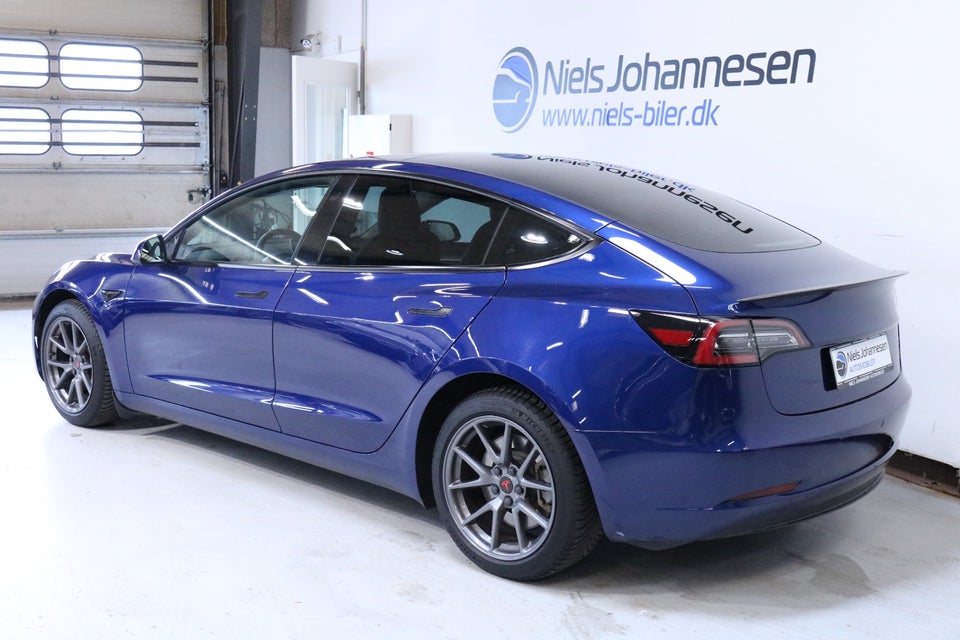 Tesla Model 3 RWD 4d