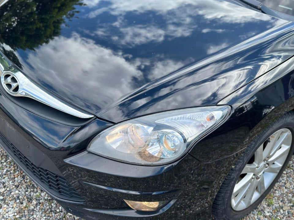 Hyundai i30 1,4 CVVT Comfort 5d