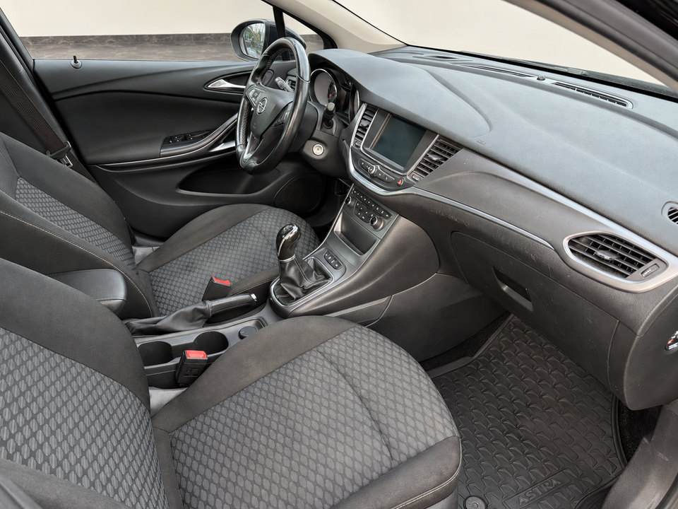 Opel Astra 1,0 T 105 Essentia Sports Tourer 5d