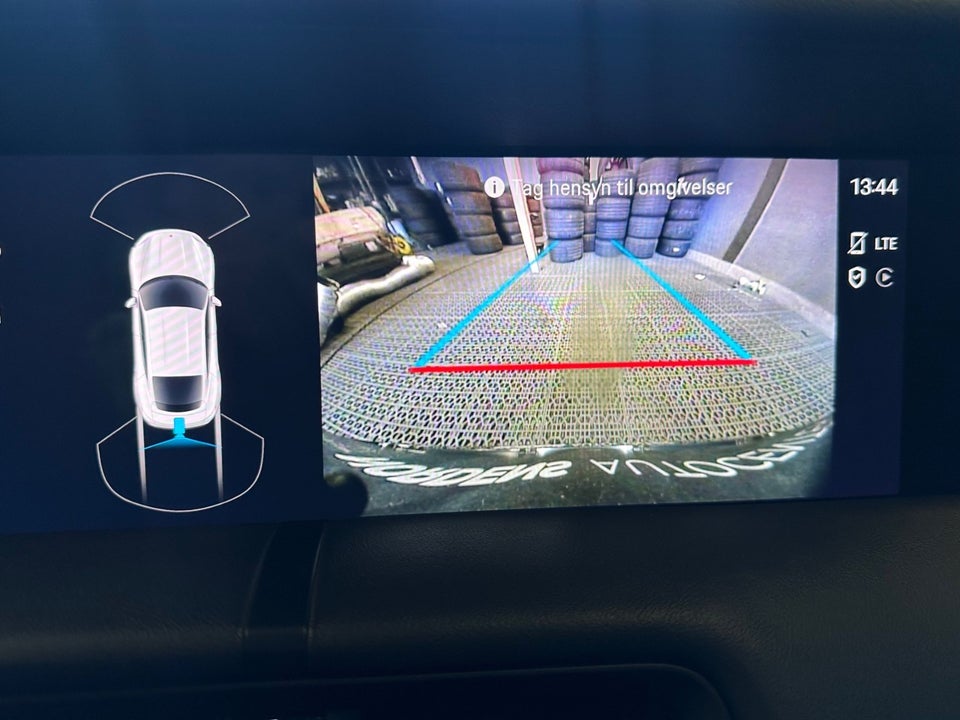 Porsche Taycan Performance+ 4d