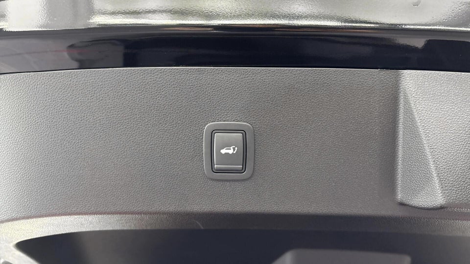 Renault 4 E-Tech 52 Techno 5d